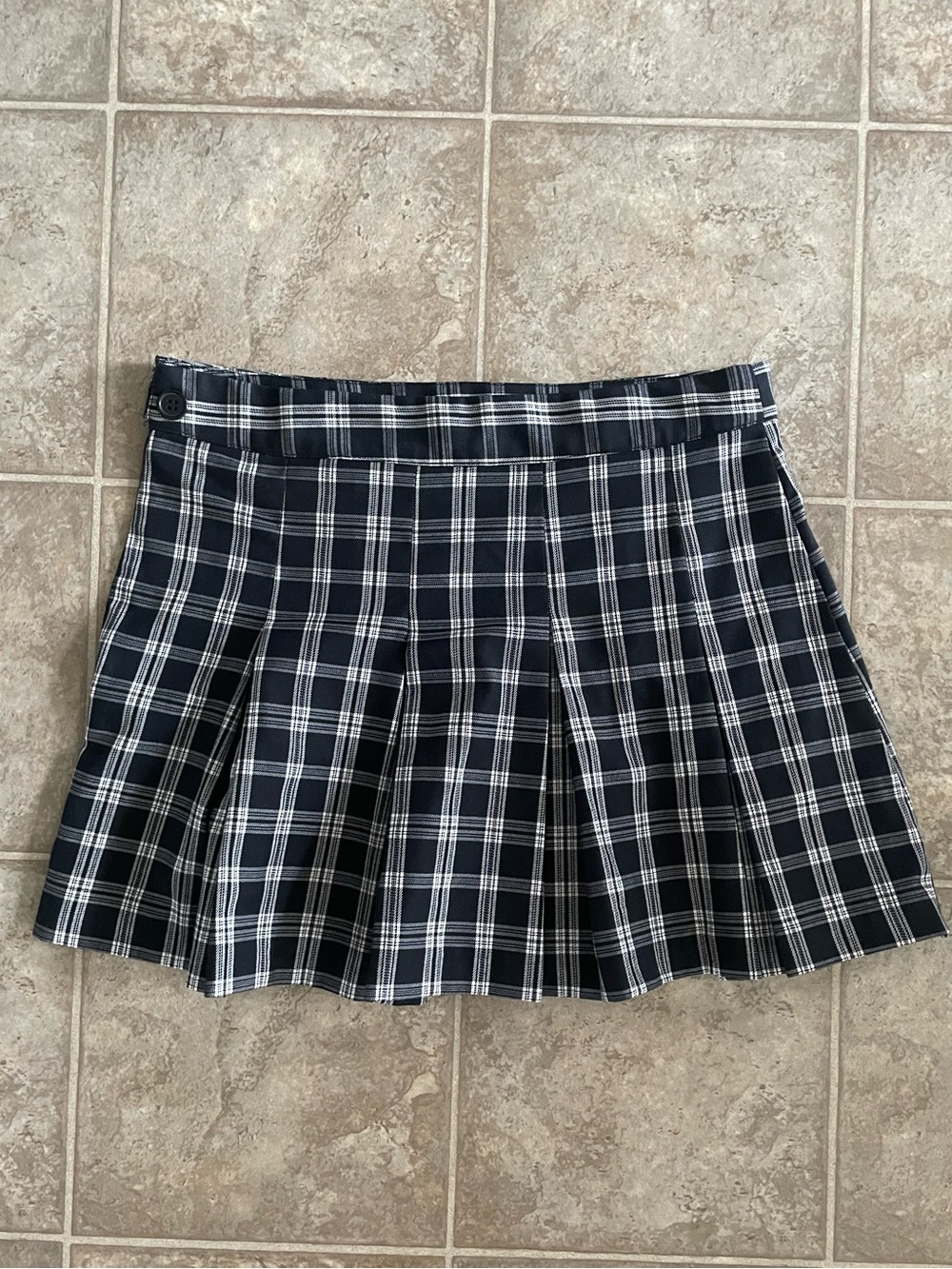 Plaid Pleated Skirt - Black and White